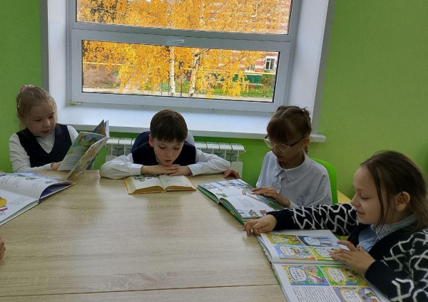 Громкие чтения «Сказка в осеннем лесу»