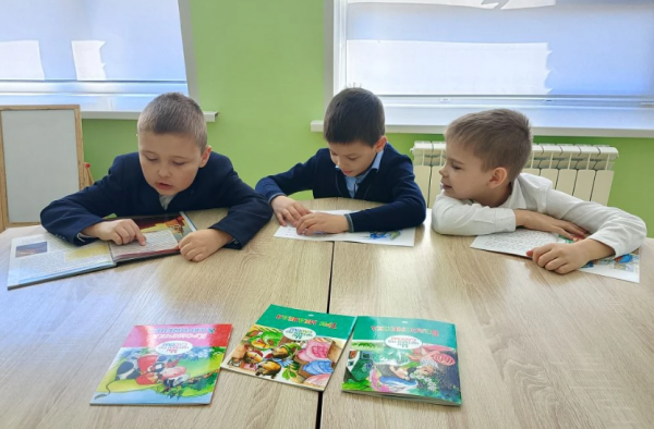 «Чудеснейшая из сказок — сама жизнь»: закрытие Недели детской книги в зале «Сила семьи»