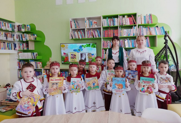 Краеведческий час «Край родной, я тебя воспеваю» Краеведческий час «Край родной, я тебя воспеваю»