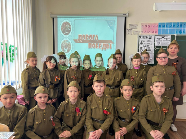 Патриотическая акция "Вы подарили нам Победу" в зале "Сила Семьи"