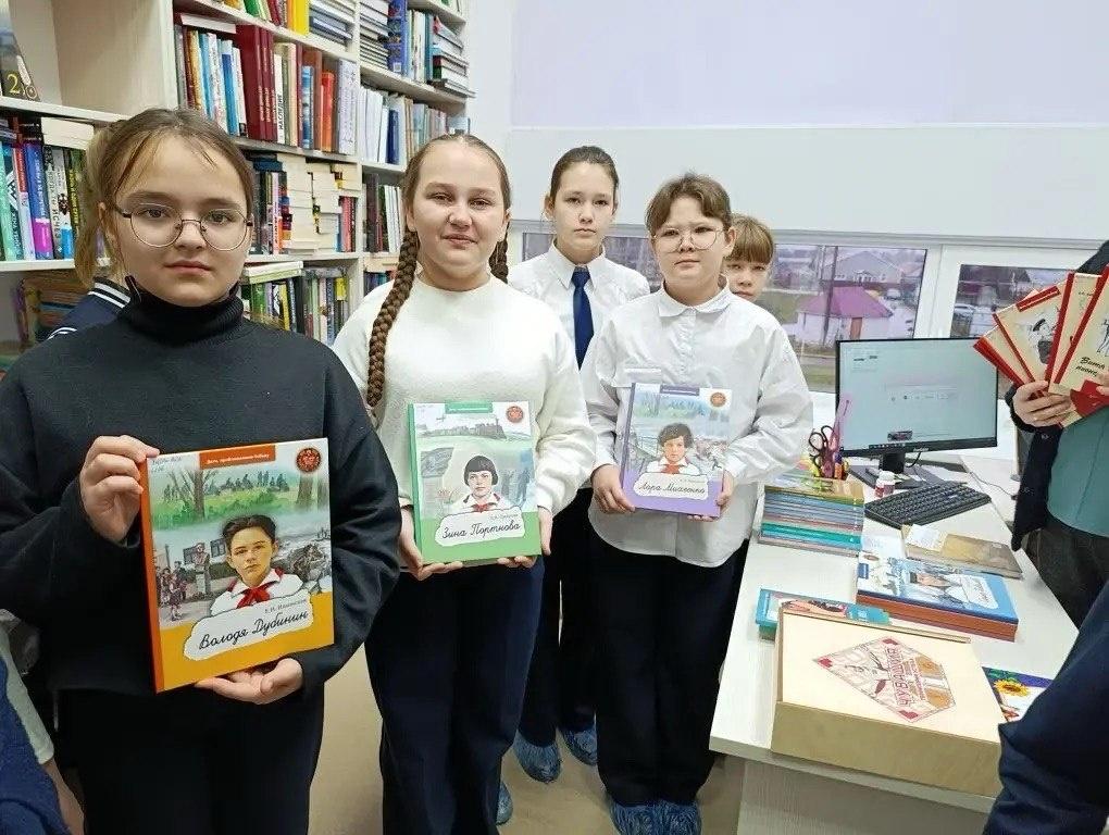 Патриотический час «Слава героям Отечества»