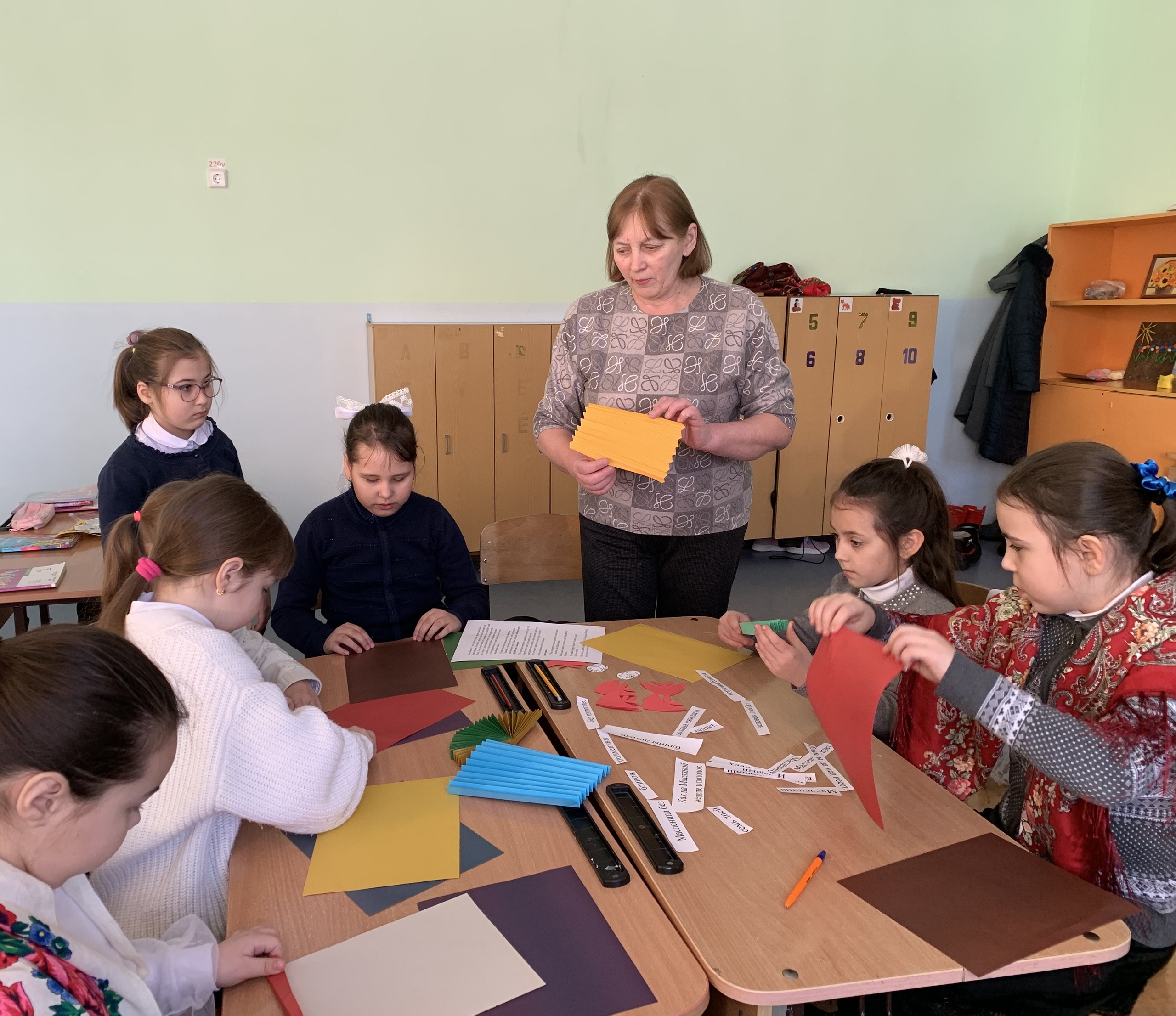 Литературная гостиная «Праздник весны, цветов и любви»