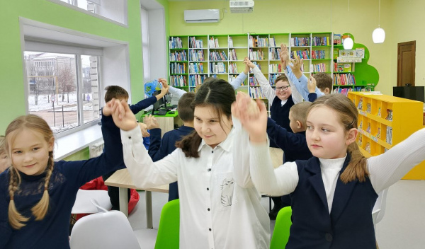 Час доброты и дружбы «Такие разные, а так похожи» зале «Сила семьи»