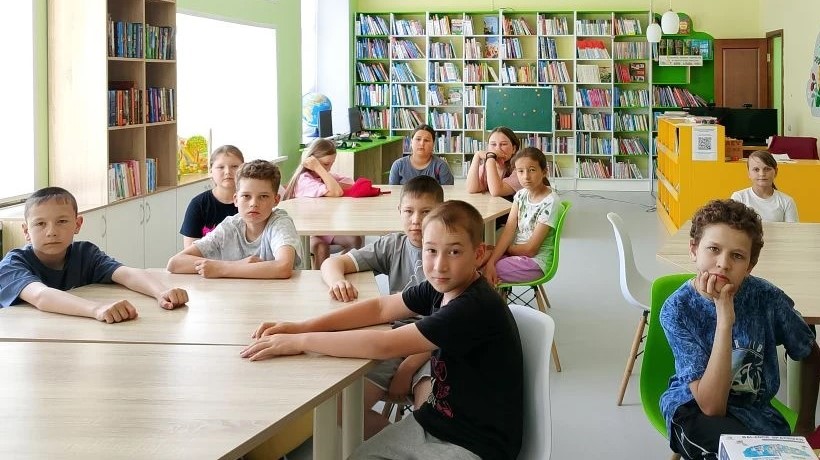 Каникулы в стране Читалия: литературное путешествие в зале «Сила семьи»