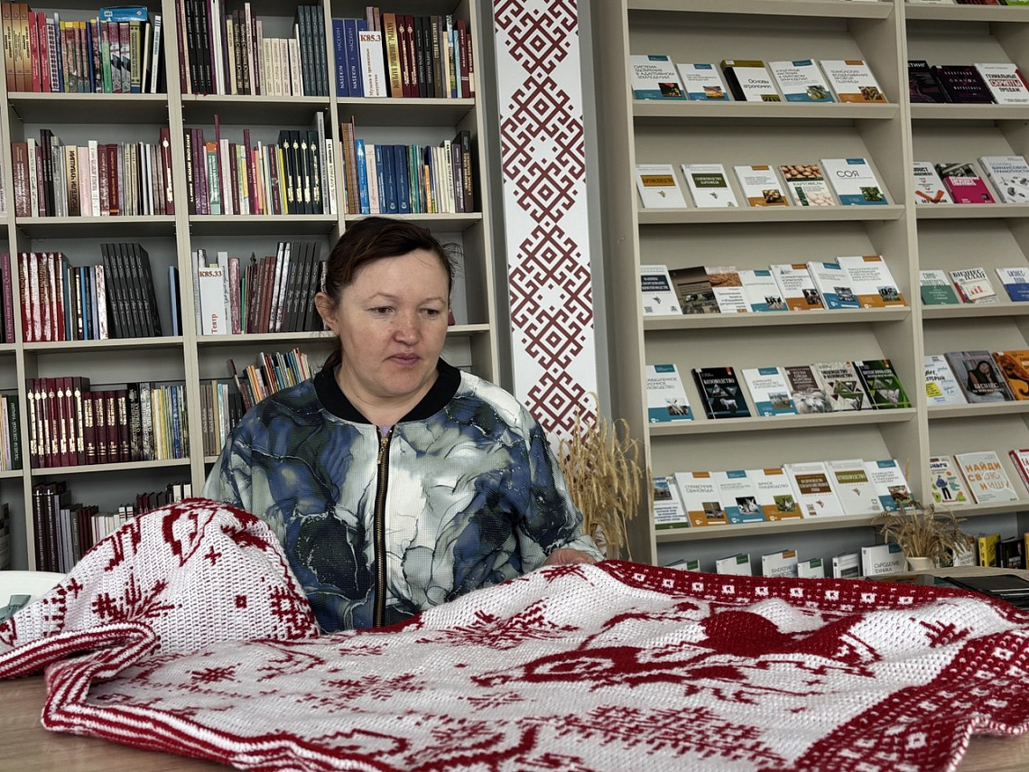 Мастерица Ирина Морозова раскрыла секреты мозаичного вязания крючком